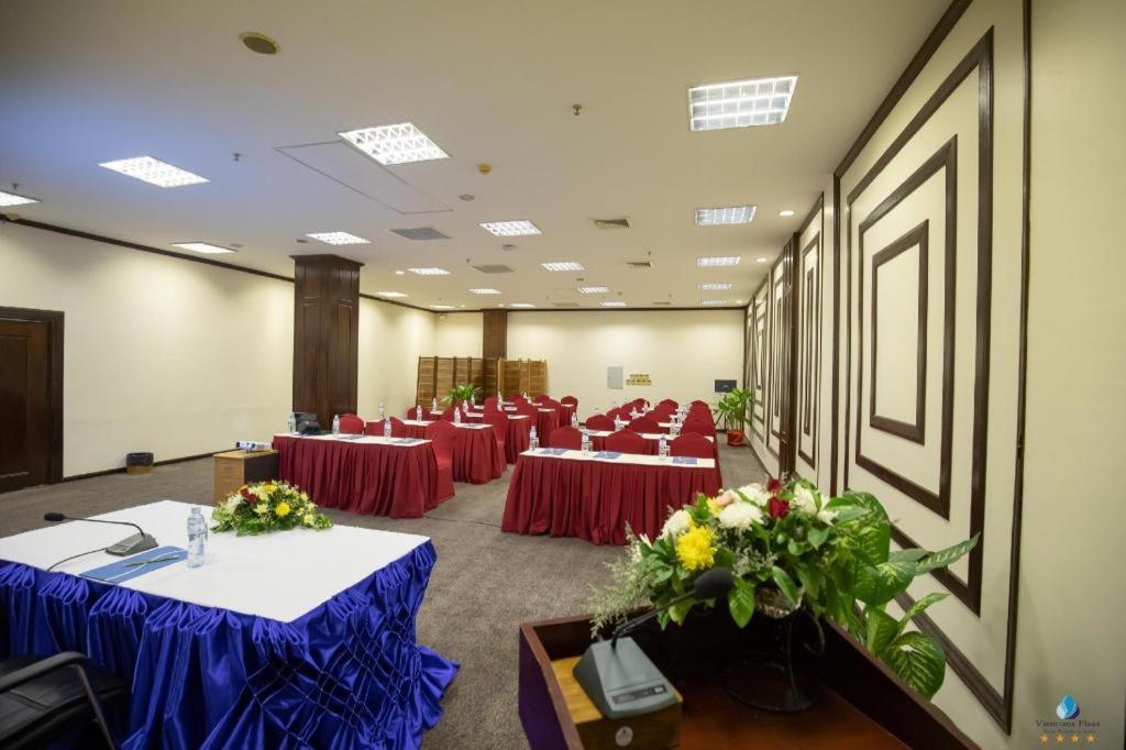 Vientiane Plaza Hotel מראה חיצוני תמונה