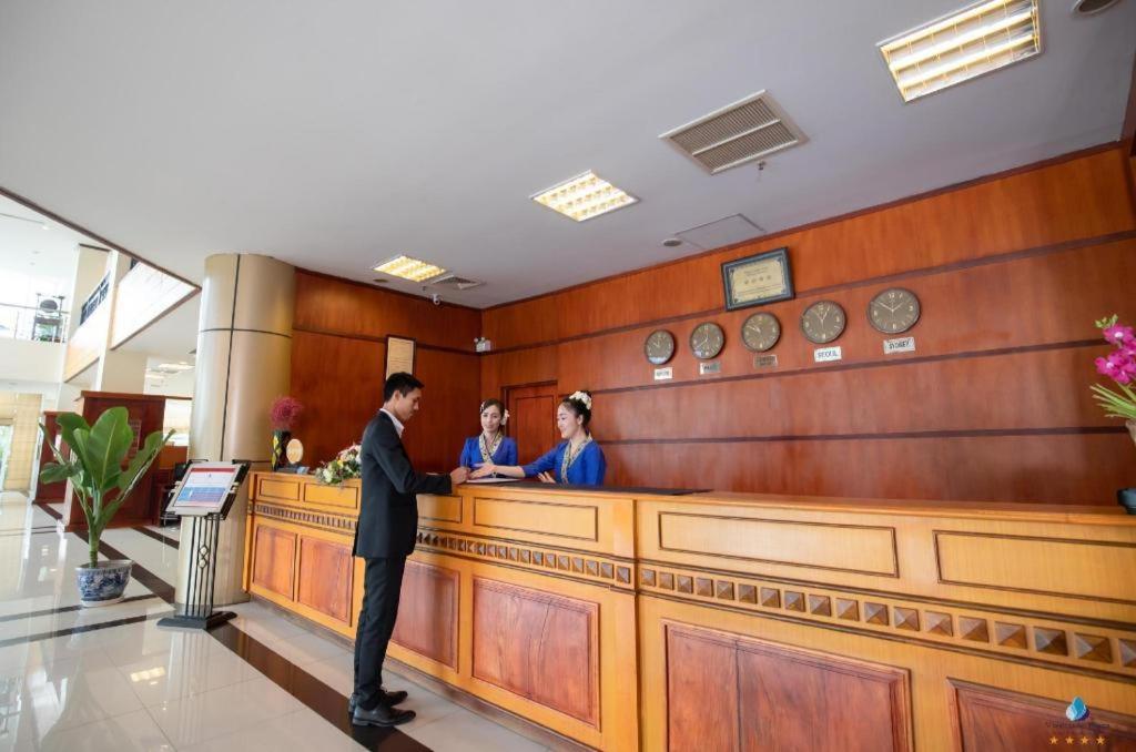 Vientiane Plaza Hotel מראה חיצוני תמונה