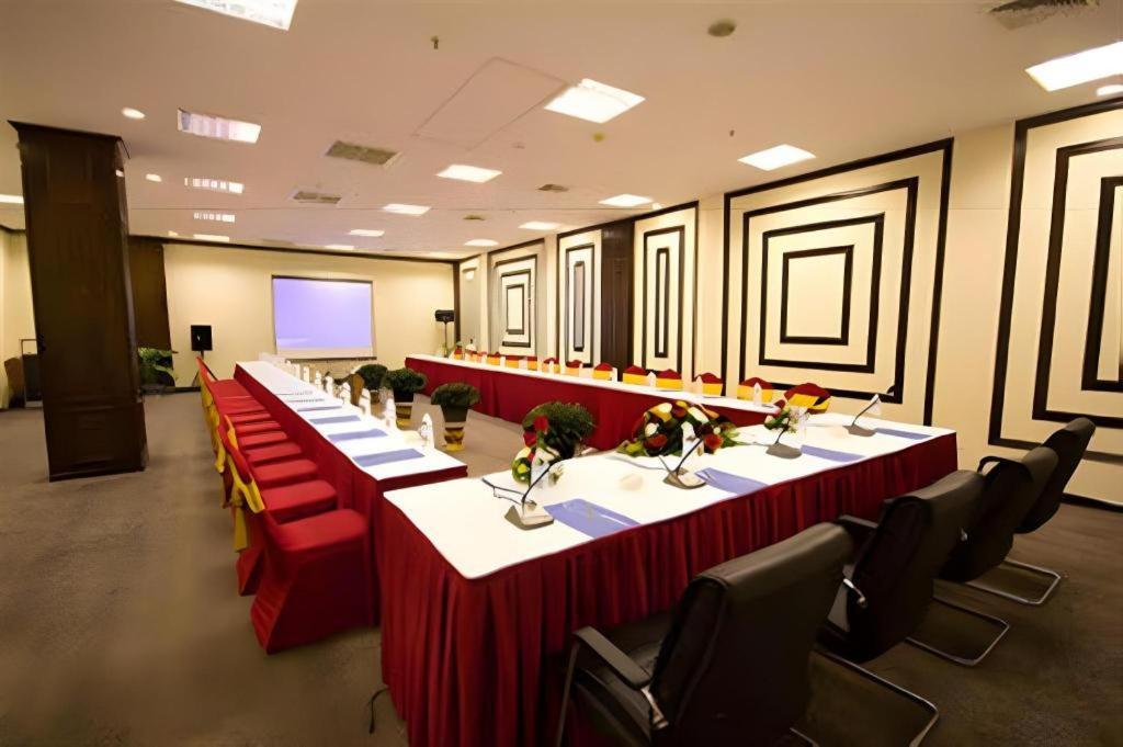 Vientiane Plaza Hotel מראה חיצוני תמונה